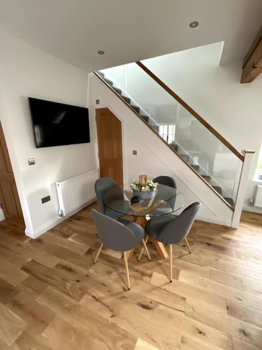 מרקט וויטון Apt D In Old Grade 2 Converted Farmhouse מראה חיצוני תמונה