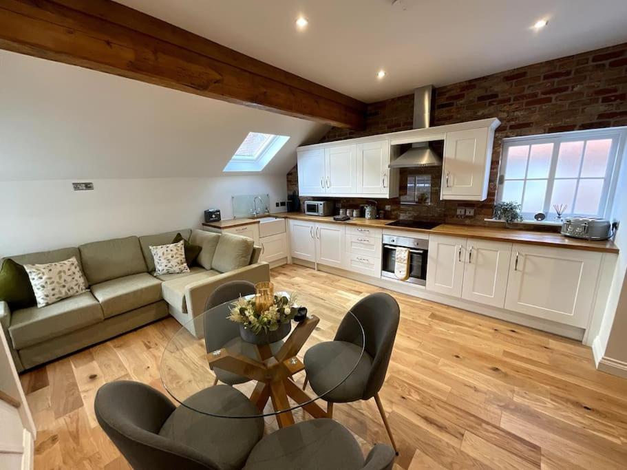 מרקט וויטון Apt D In Old Grade 2 Converted Farmhouse מראה חיצוני תמונה